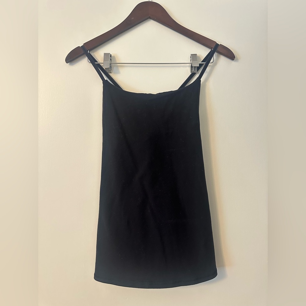 Lululemon Black Criss Cross Strappy Fitted Athletic Workout Tank Top Size 6